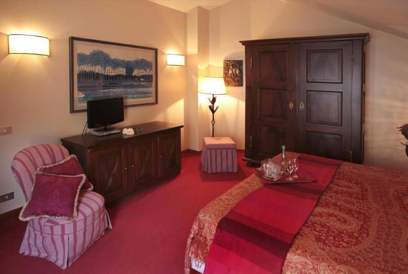 Hostellerie Du Golf Pecetto Exterior photo